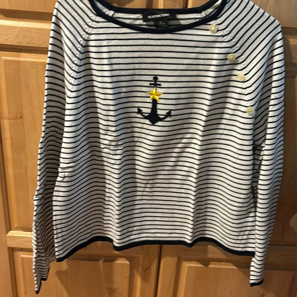 Norton studio blue and white striped nautical buttons to the left embellishments - Picture 1 of 5